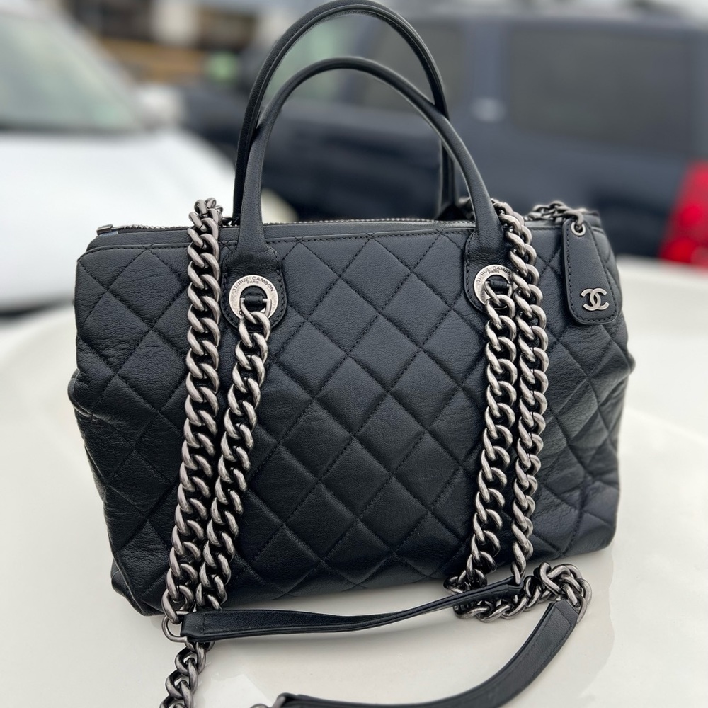 🔥CHANEL CHAIN  luxury shoulder camera Bag🔥 - Picture 2 of 16